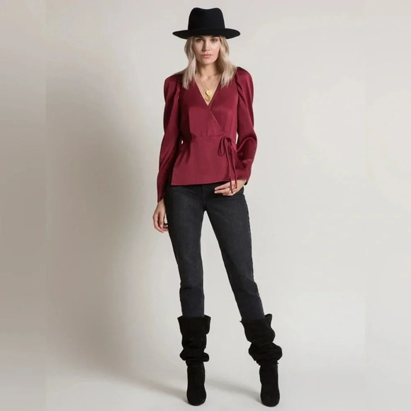 J Crew Burgundy Faux Wrap Top with side zipper vneck size 0 - Picture 14 of 14